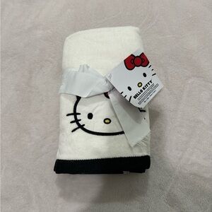 Hello Kitty Hand Towels​
